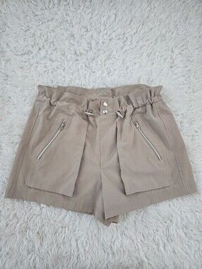 Te Verde paperbag High Waist Beige utility cargo shorts. Size small